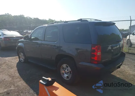 2011 Chevrolet Tahoe Ls z USA, uszkodzony, nr VIN 1GNSCAE06BR117859